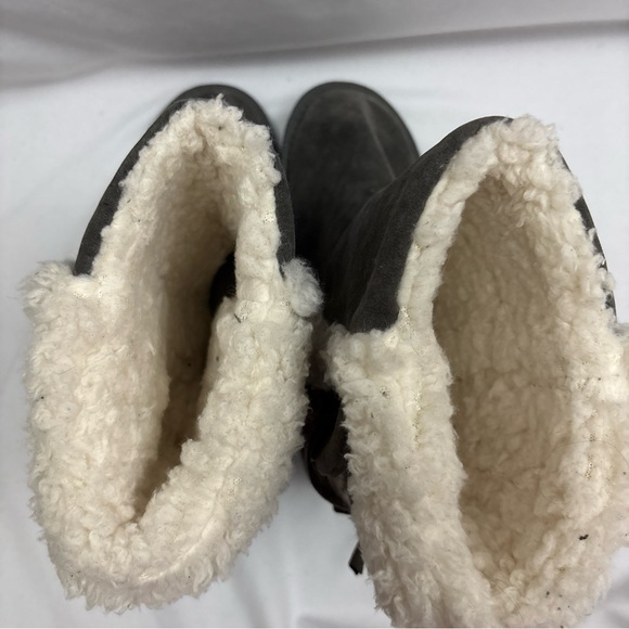 Muk Luks Melba Women’s Boots Size 10 Gray Booties Sherpa Line Gray Back Lace Up - Picture 6 of 12